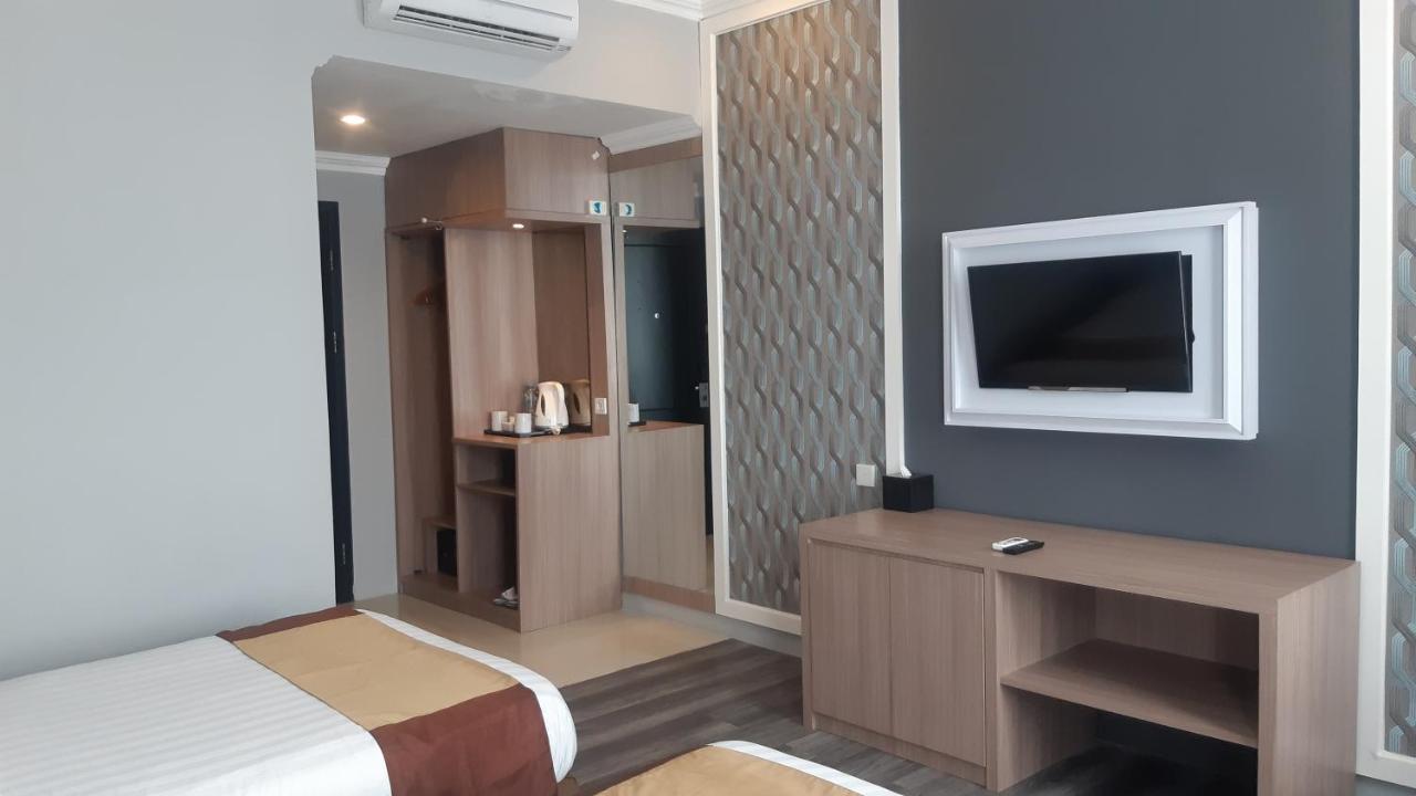 Luminor Hotel Palembang By Wh Free Massage 10 Minutes Екстериор снимка